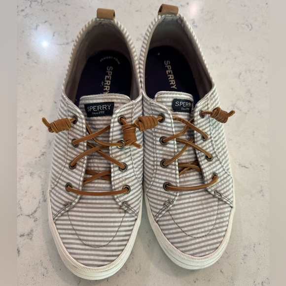 Sperry Women's, Crest Vibe Slip-On Sneaker Size 10 Tan White Stripes - Picture 1 of 10